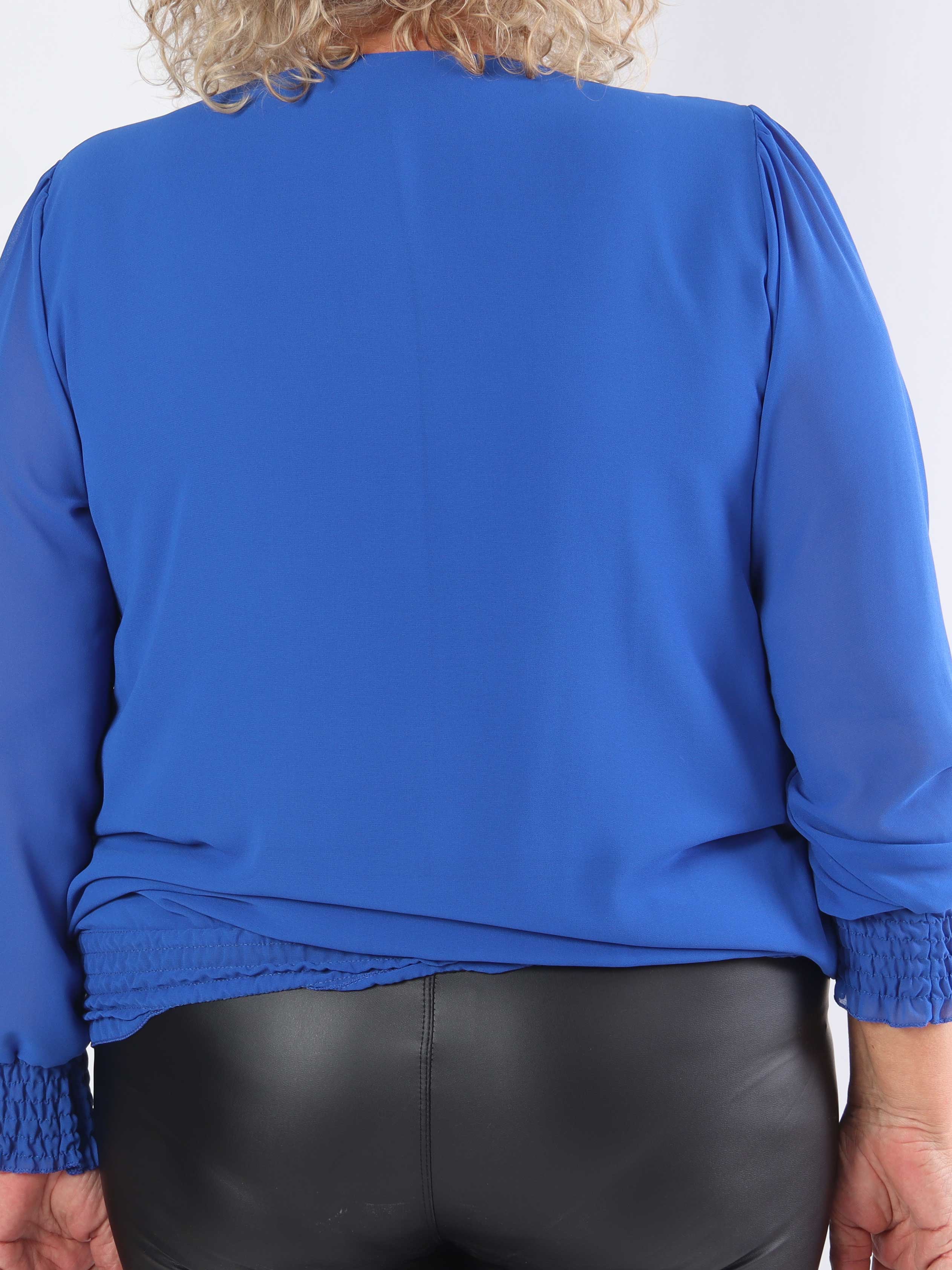 Addison - Plus size-tunika i chiffong med urringningsdetaljer